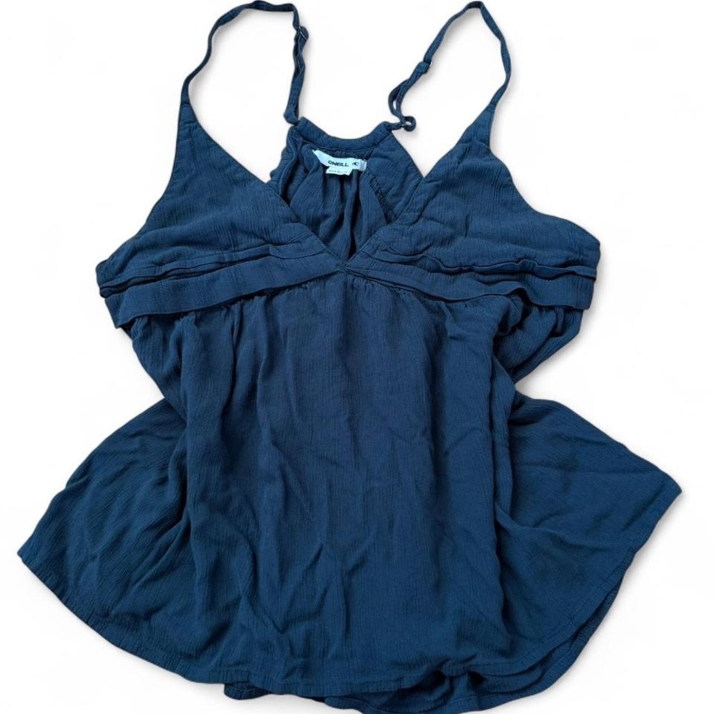 O'Neil tank‎ top with adjustable straps